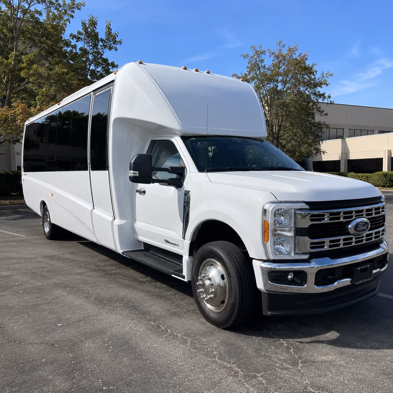 bus rentals for groups heading to lubbock concert venues