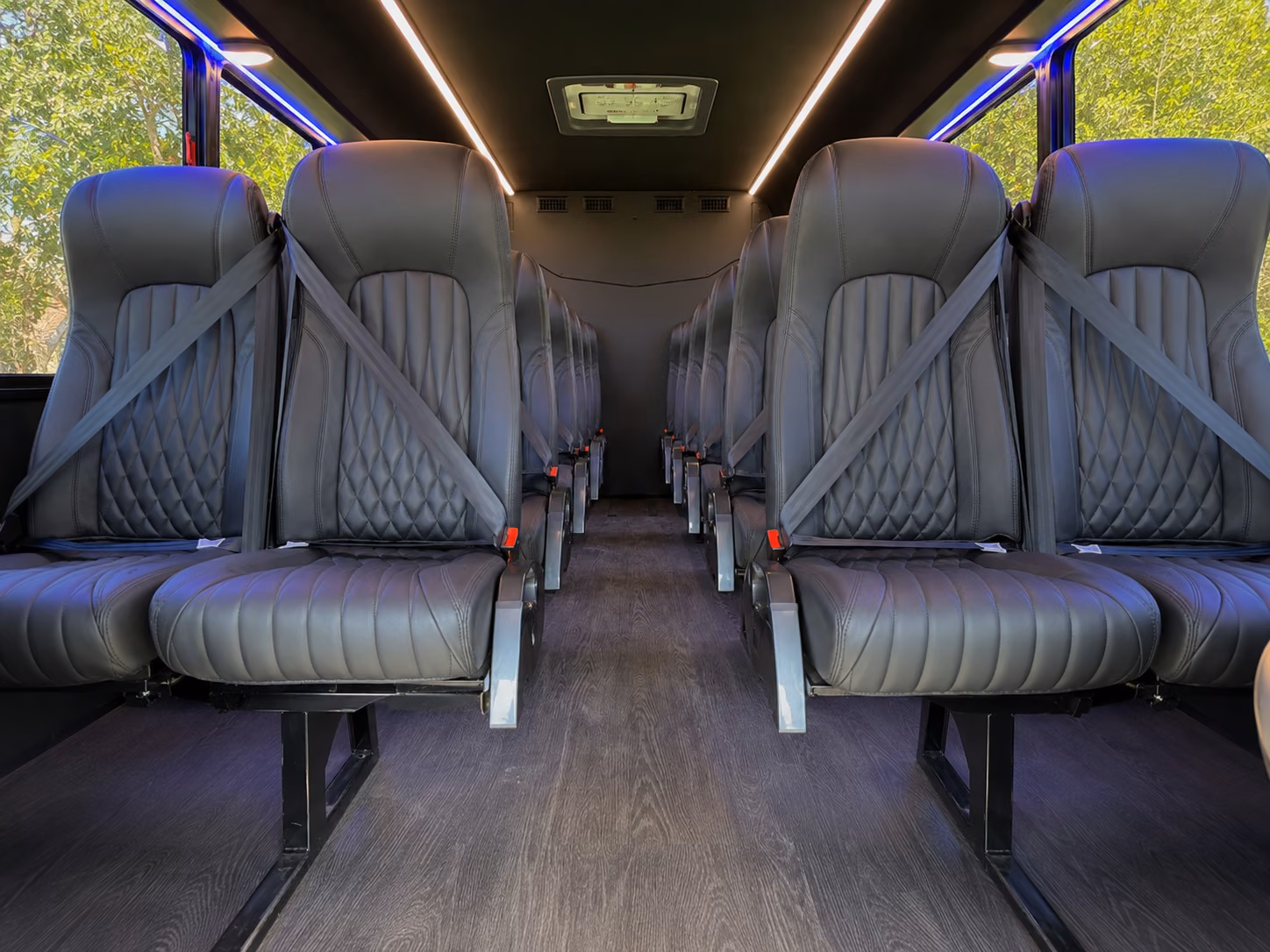 fan buses to dallas cowboys and fort worth sporting events